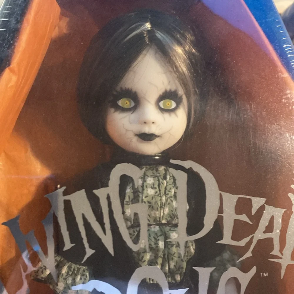 Living Dead Dolls The Madame